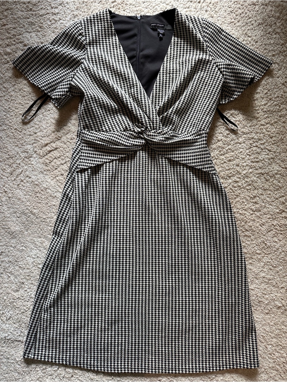 Maggy London Black and White Houndstooth Knot-Front Midi Dress